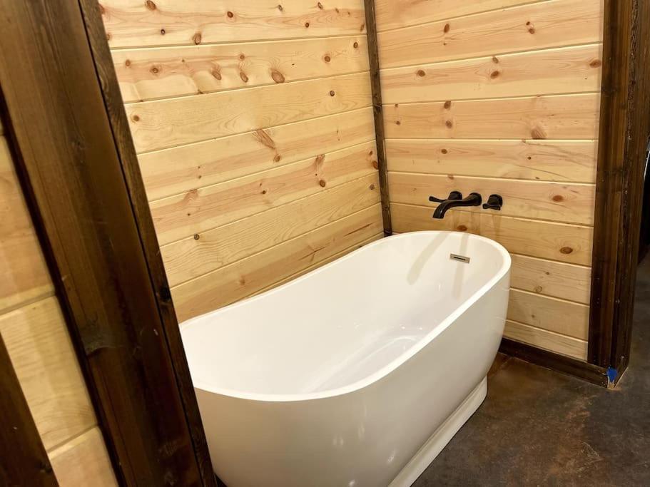 The Secluded Reset Button Cabin Broken Bow Ngoại thất bức ảnh